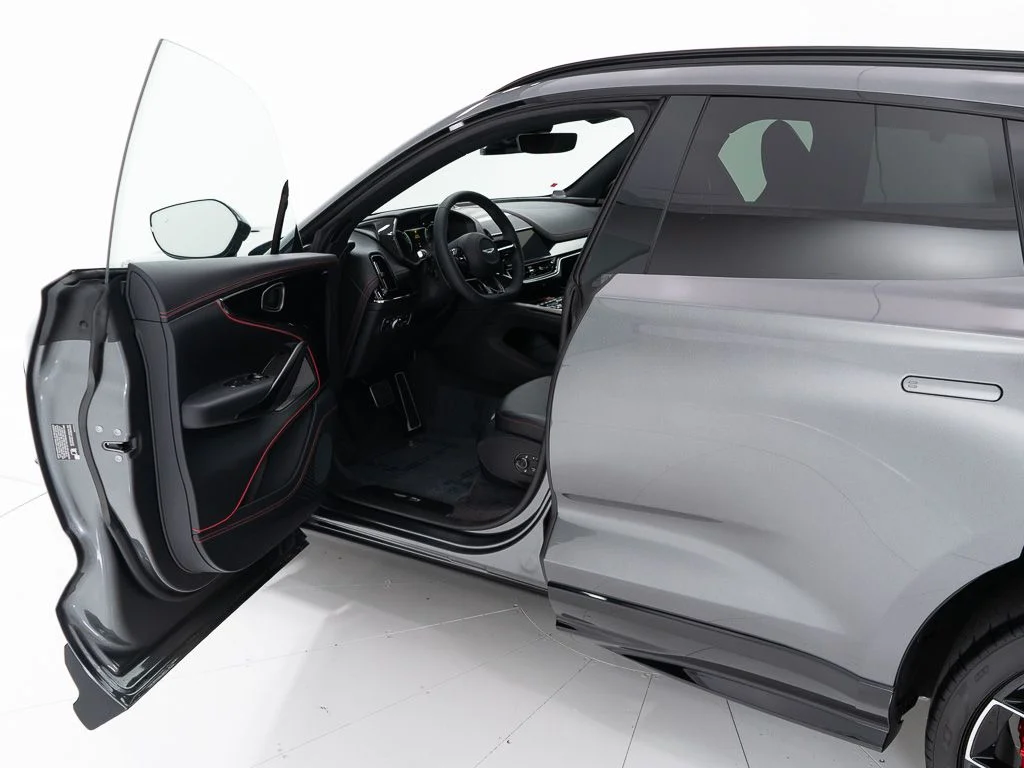New 2026 Magnetic Silver Aston Martin S image 9