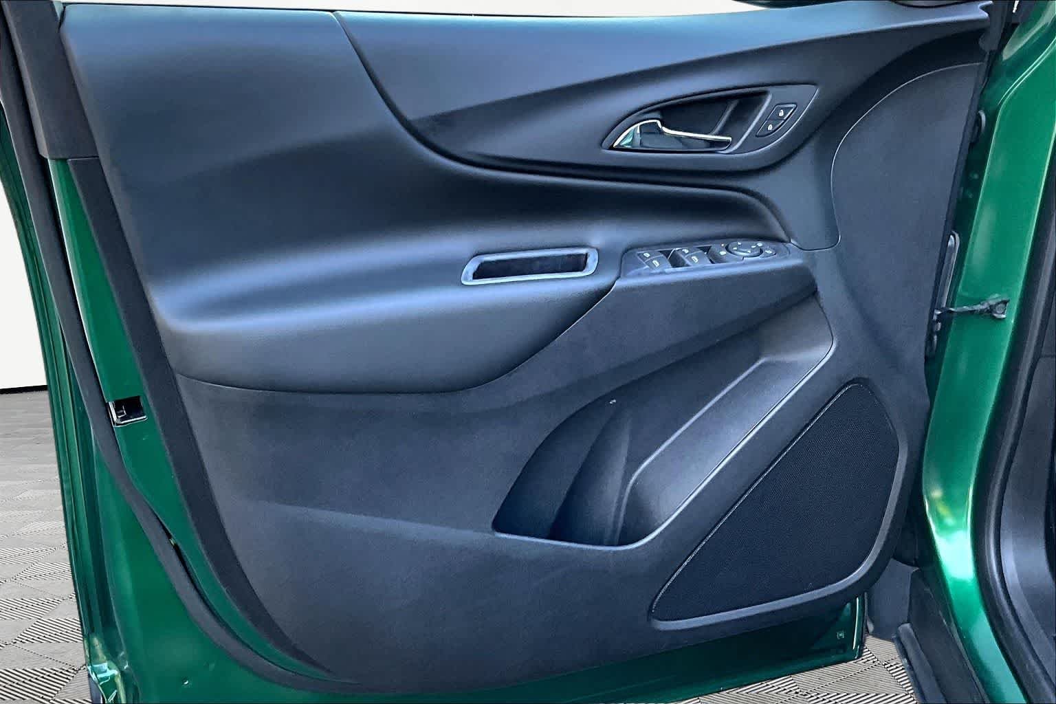 Used 2019 Ivy Metallic Chevrolet LT image 21