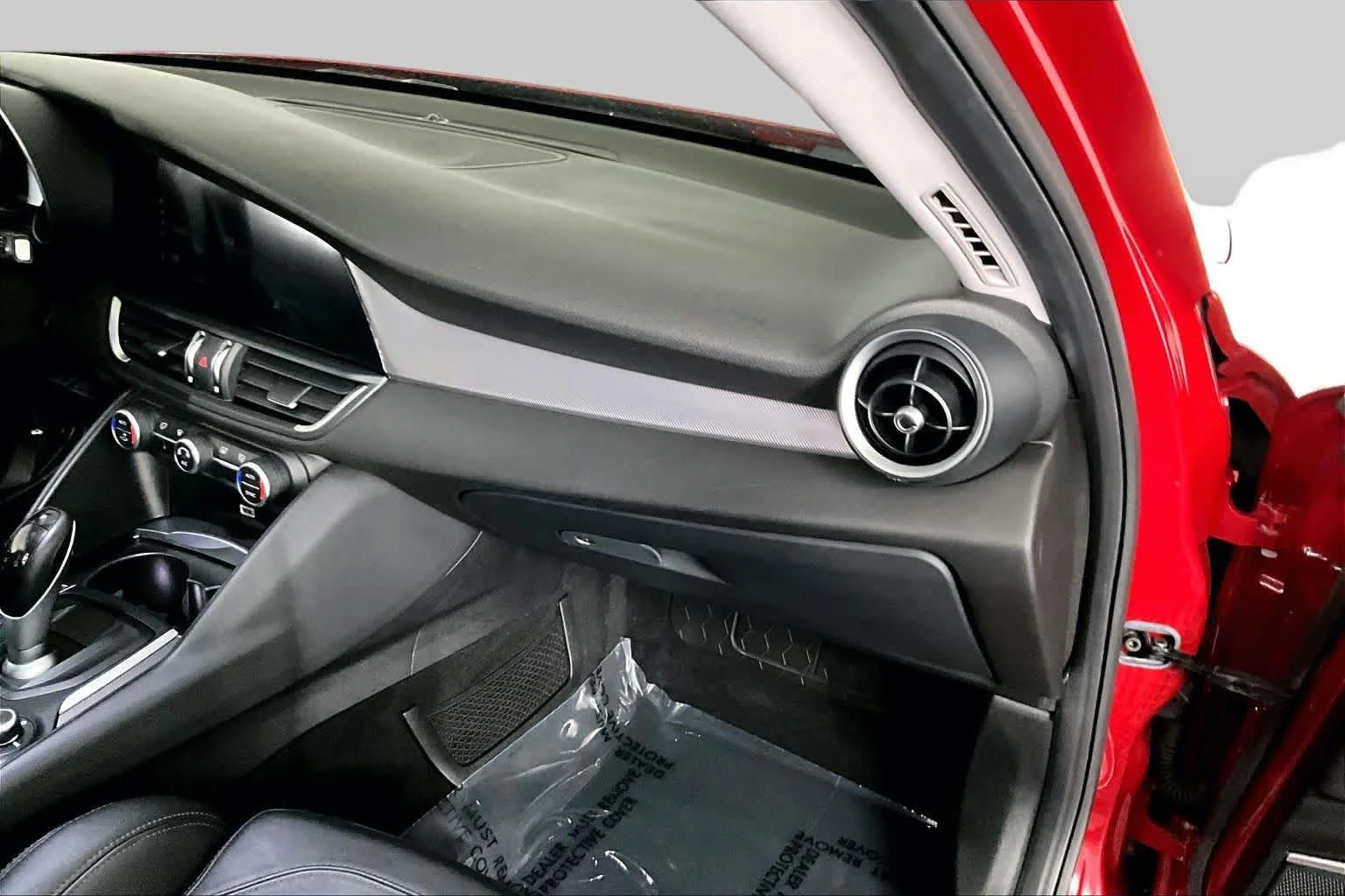 Used 2018 Alfa Rosso Alfa Romeo Ti Sport image 19