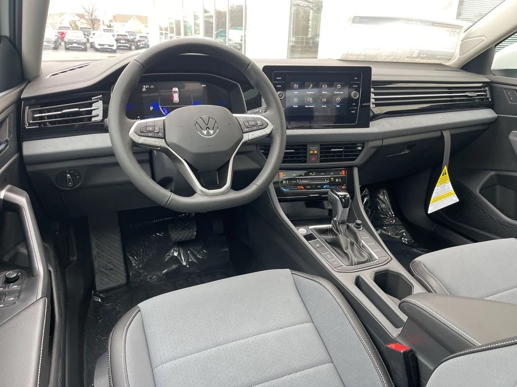 New 2026 Opal White Pearl Volkswagen 1.5T SE image 19