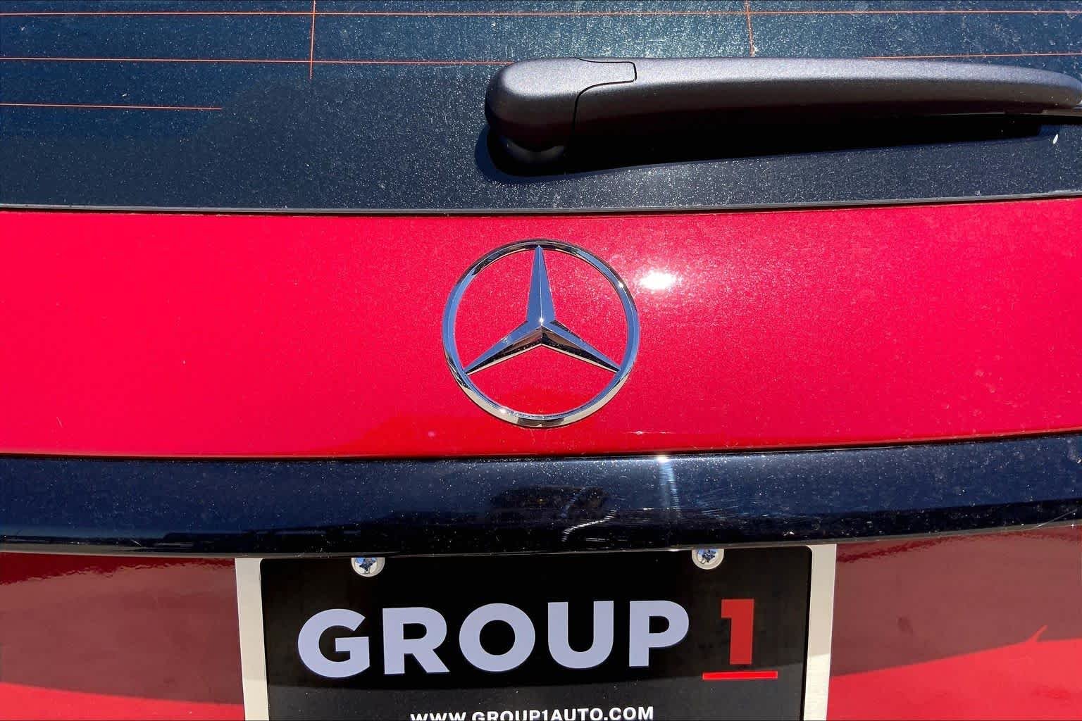 New 2026 MANUFAKTUR Patagonia Red Metallic Mercedes-Benz AMG® GLC 43 image 15