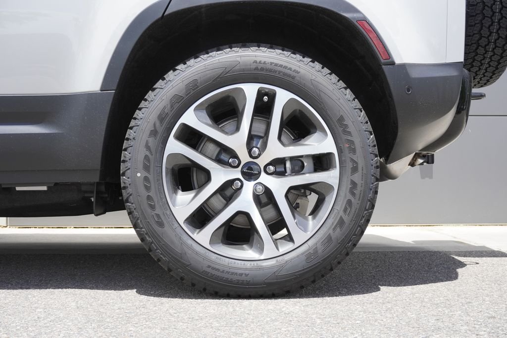 New 2026 Borasco Grey Land Rover S image 35