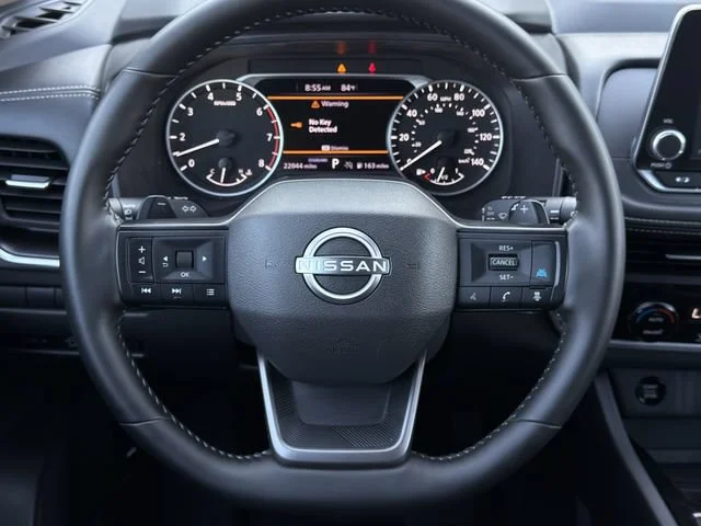 Used 2025 White/off-white Nissan SV FWD image 11