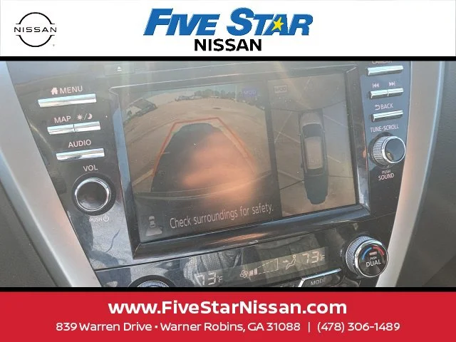 Used 2019 Black Nissan Platinum image 14