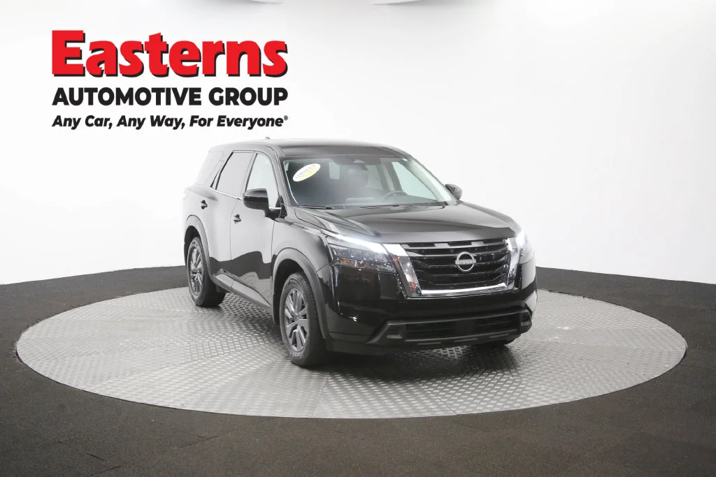 Used 2023 Black Nissan S image 52