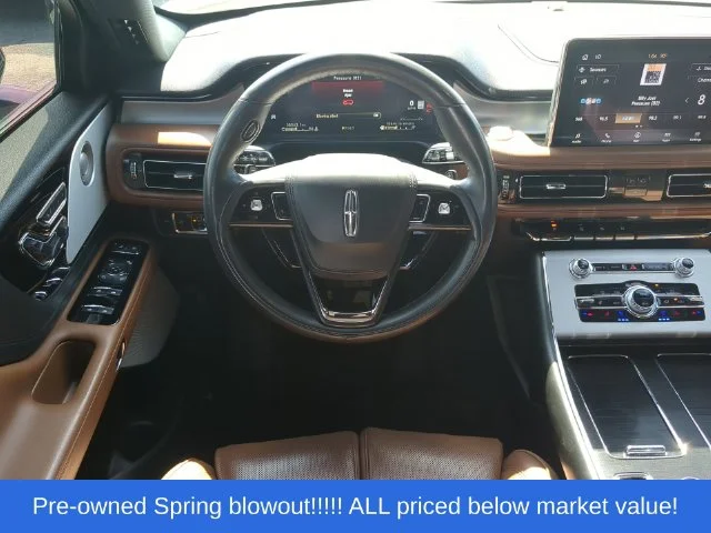 Used 2024 Black Lincoln Reserve image 41