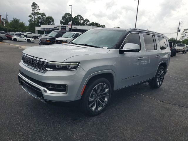 Used 2022 Silver Jeep Series III image 2