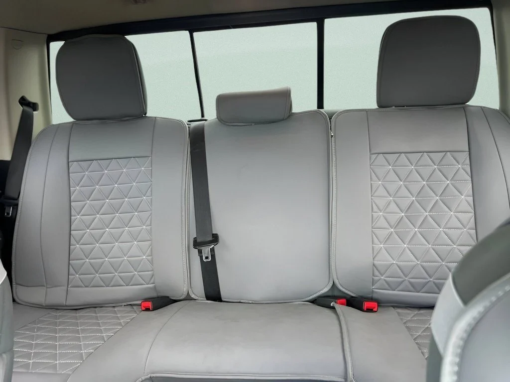 Used 2014 Bright White Clearcoat Ram SLT image 25