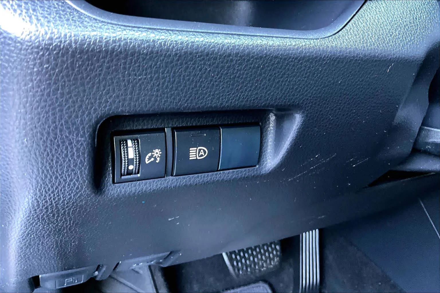 Certified Used 2019 Magnetic Gray Metallic Toyota LE image 32