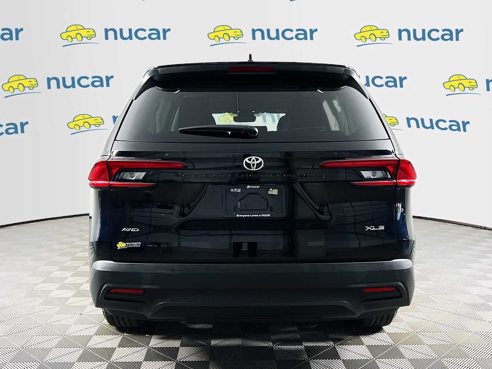 Used 2025 Midnight Black Metallic Toyota XLE image 6