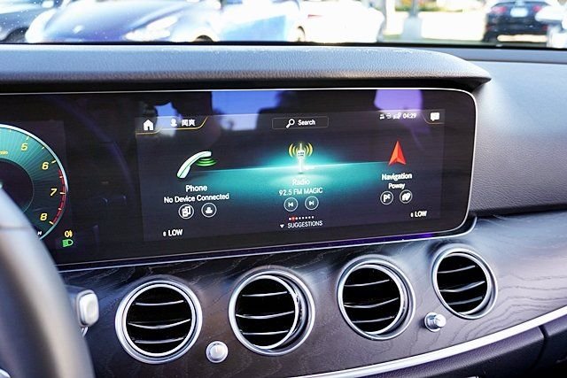 Used 2022  Mercedes-Benz E 350 image 24