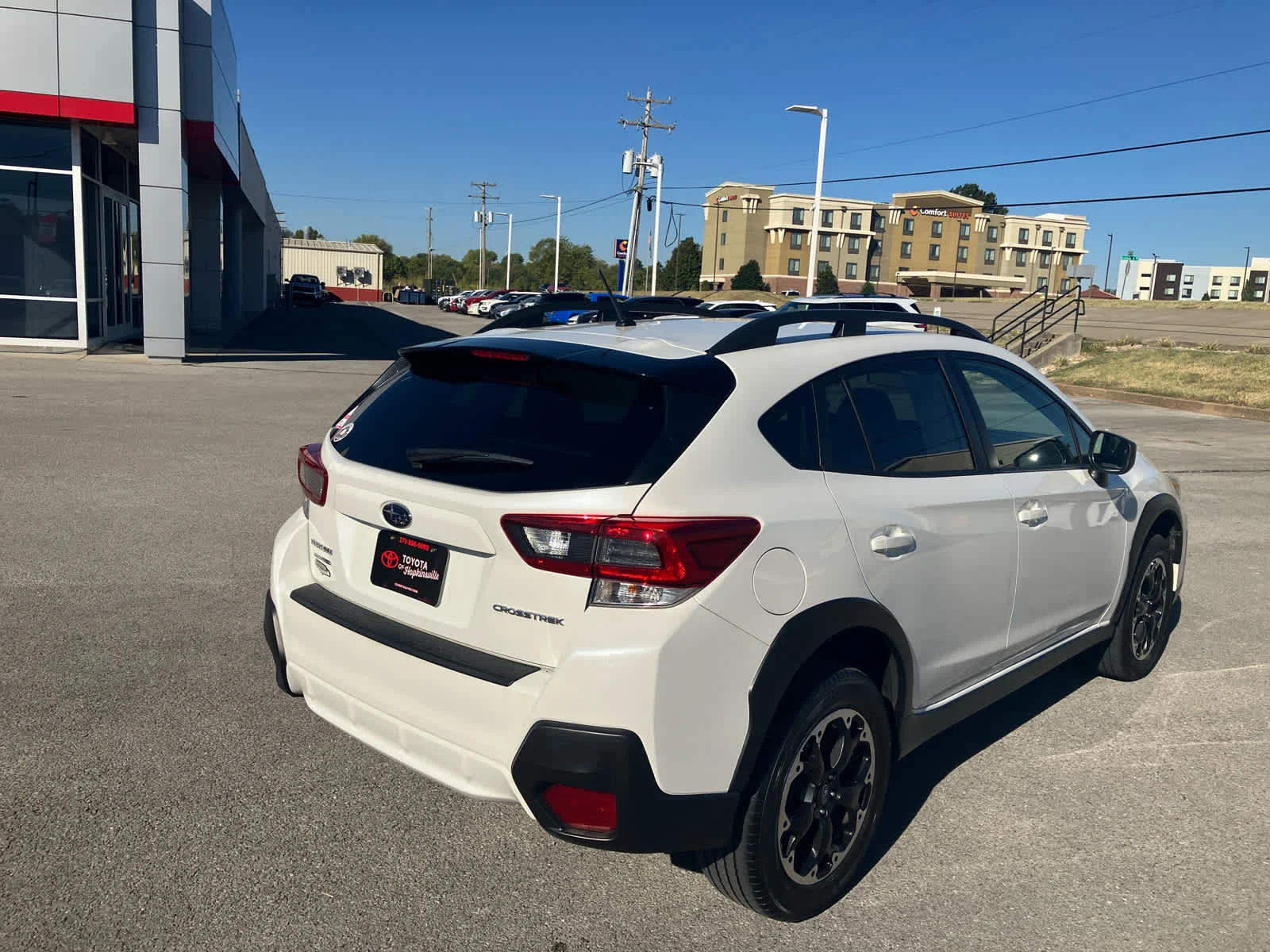 Used 2022 Crystal White Pearl Subaru  image 7