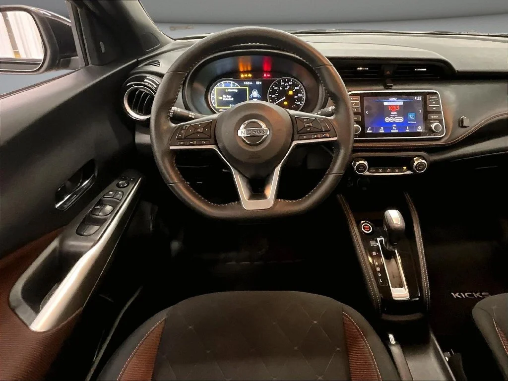 Used 2020 Black Nissan SR image 8
