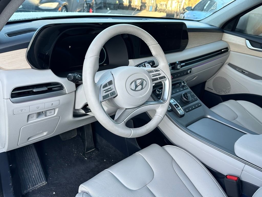 2025 Hyundai Palisade Limited - Photo 14