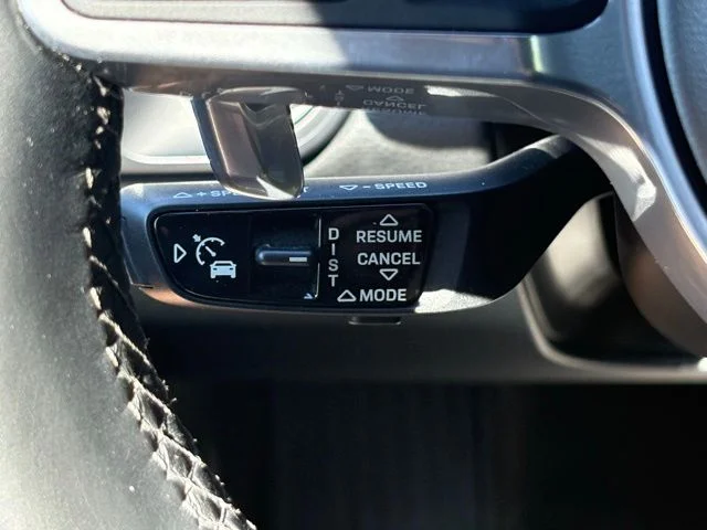 Used 2019 Black Porsche Base image 22