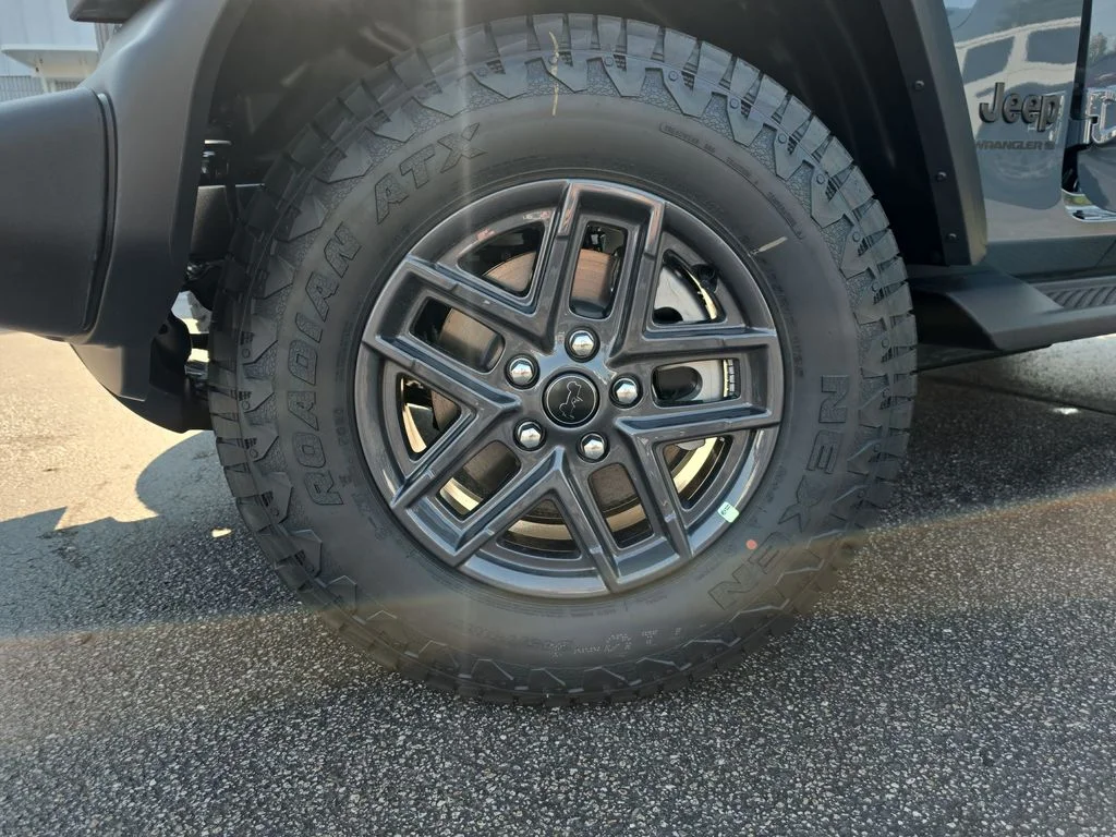 New 2026 Anvil Clear-Coat Exterior Paint Jeep Sport S image 27