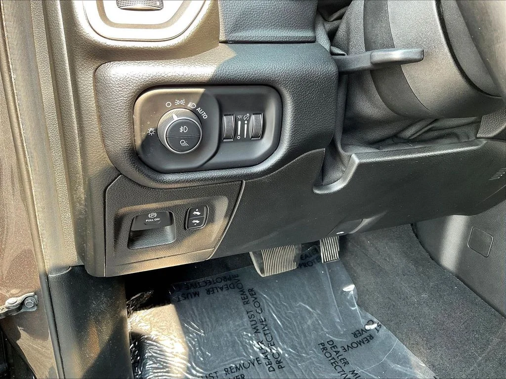Certified Used 2019 Granite Crystal Clearcoat Metallic Ram Laramie image 25