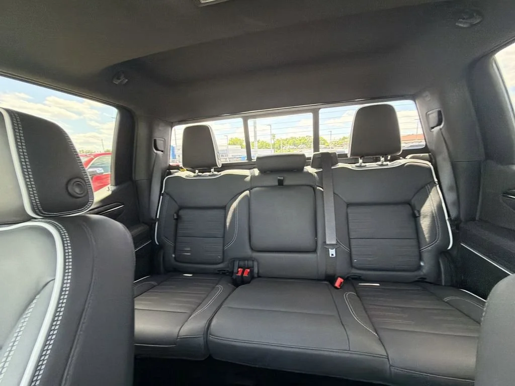 New 2026 Onyx Black GMC AT4X image 28