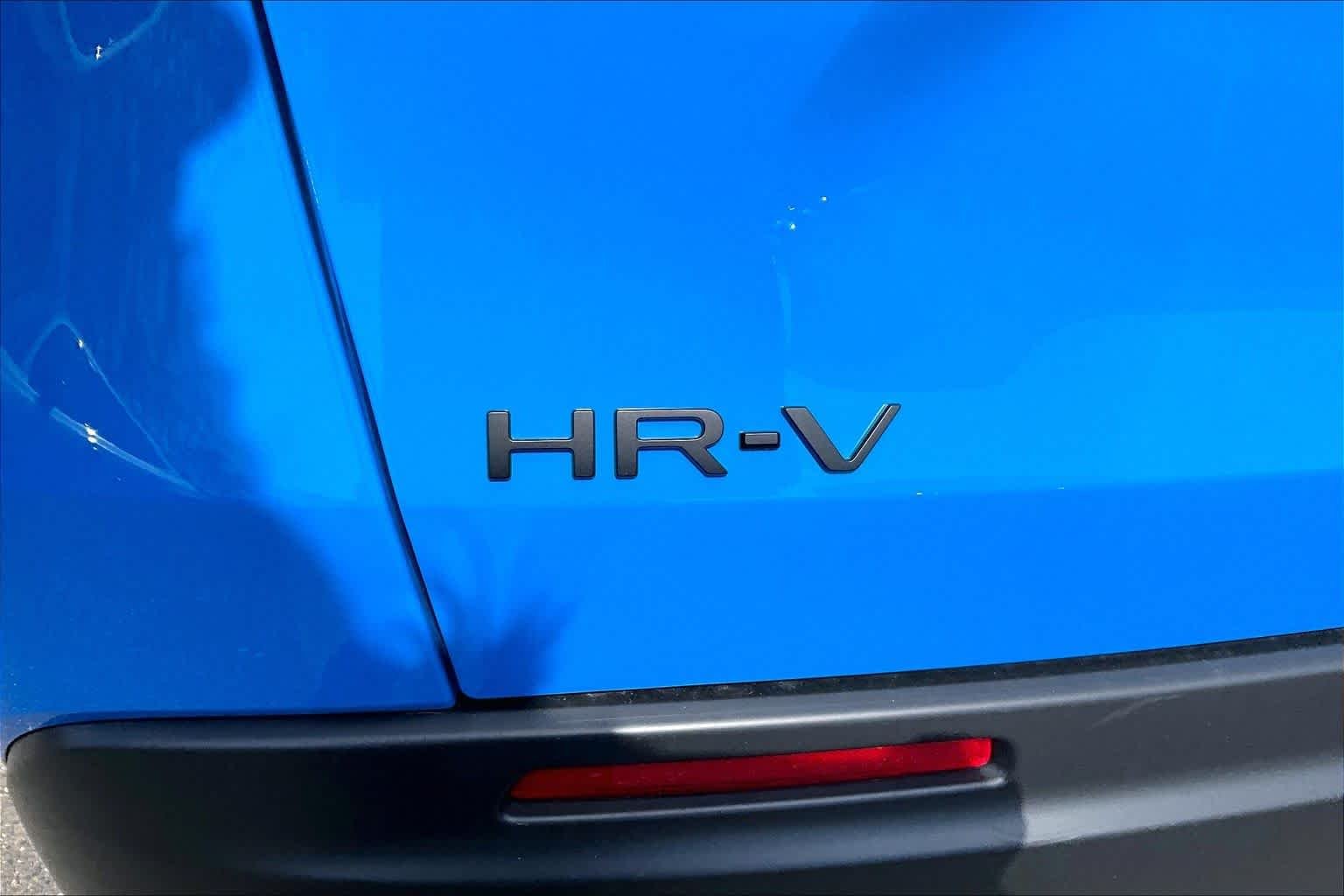 Used 2026 Boost Blue Pearl Honda AWD SPORT image 32