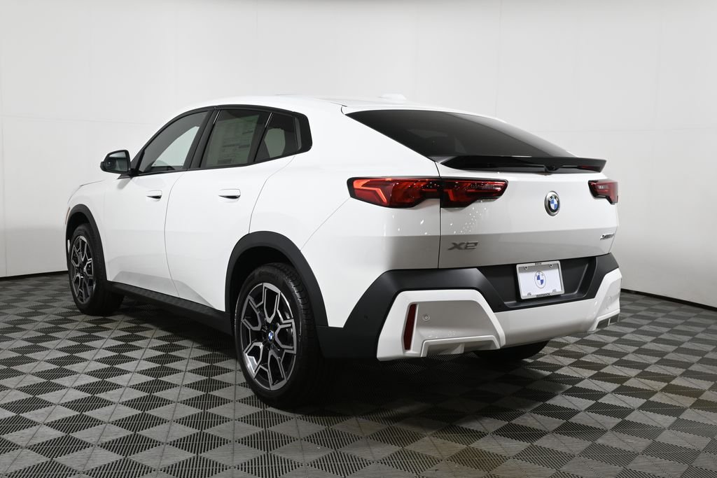 New 2027 Alpine White BMW xDrive28i image 5