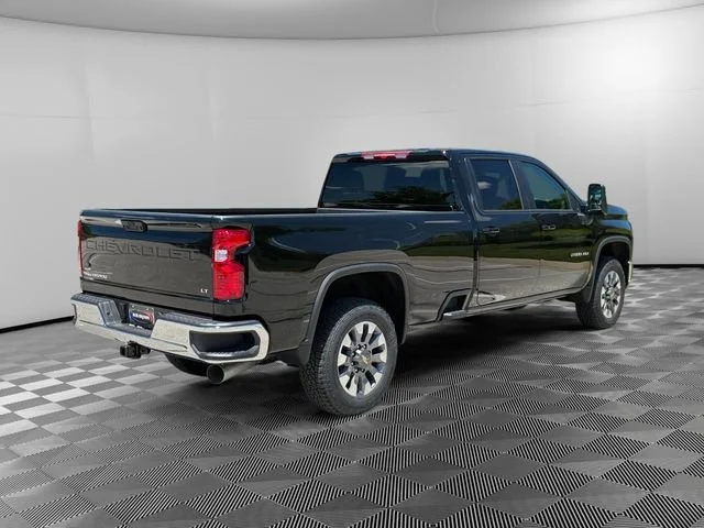 New 2026 Black Chevrolet LT image 5