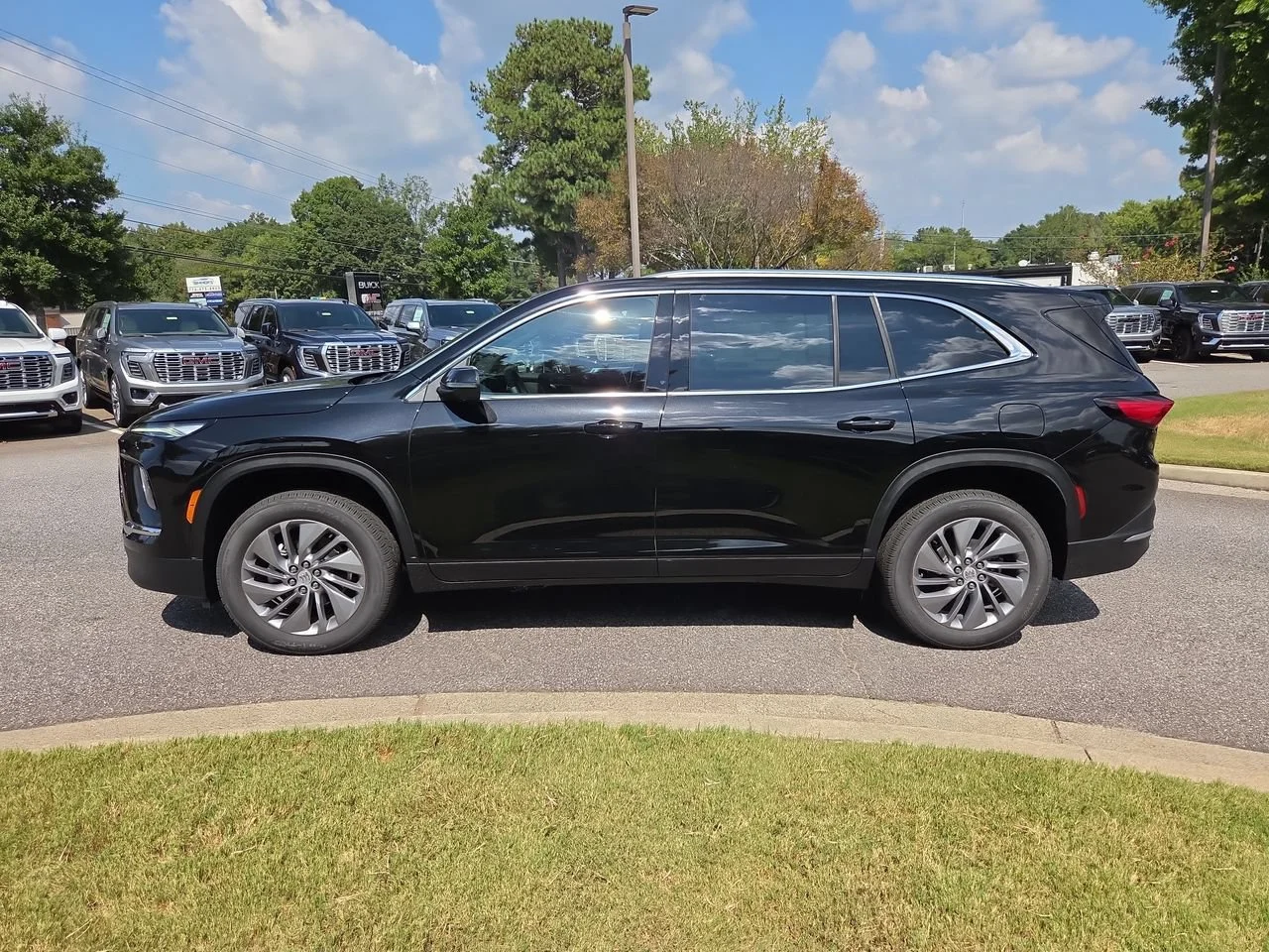 New 2027 Ebony Twilight Metallic Buick Preferred image 5