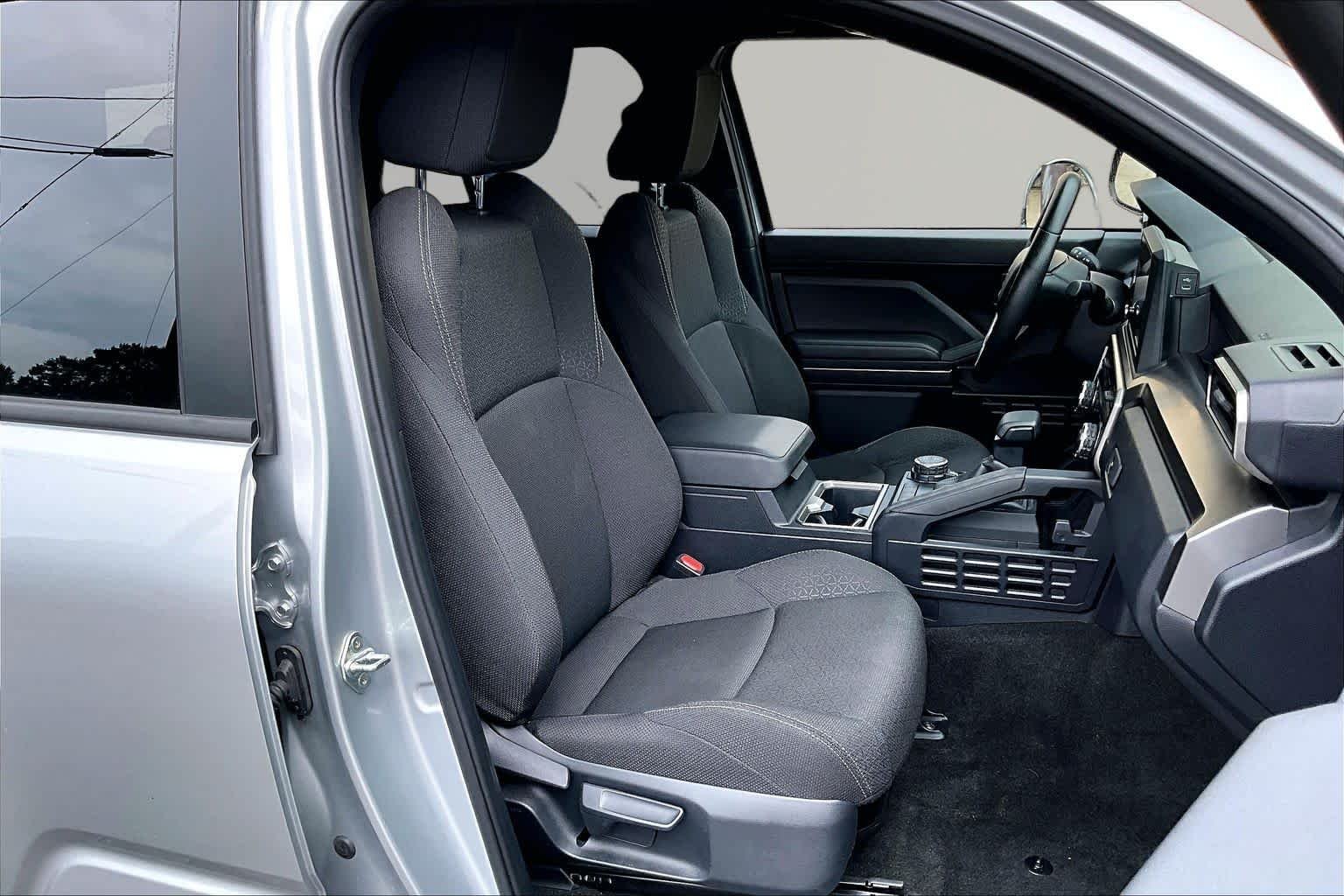 Used 2025 Cutting Edge Toyota SR5 image 9