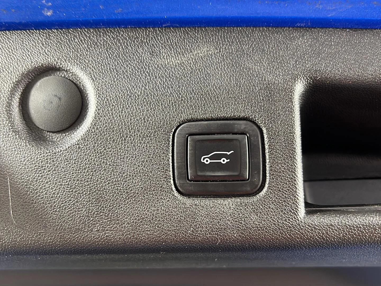 Used 2024 Riptide Blue Chevrolet LT image 14