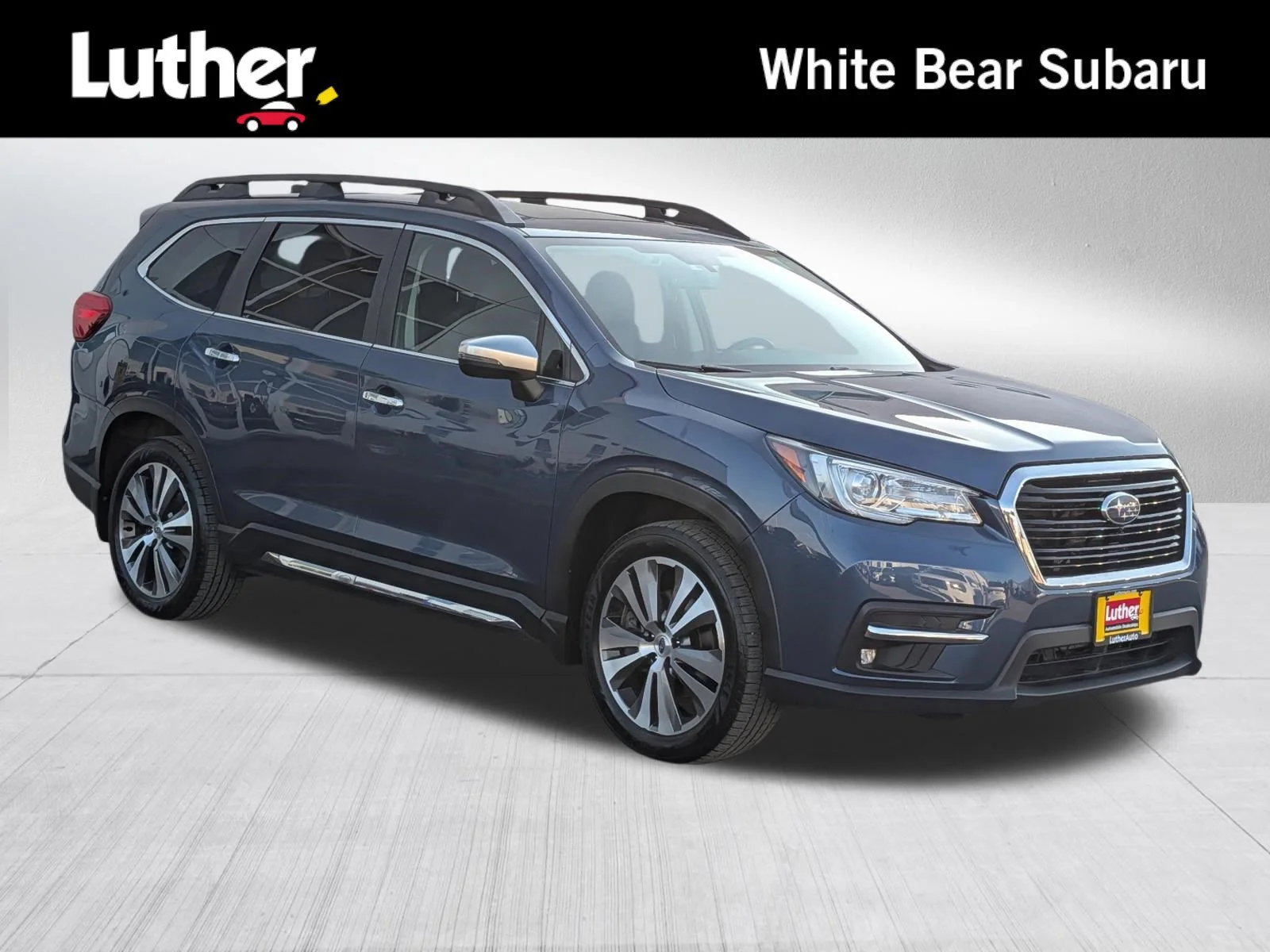2022 Subaru Ascent Touring's photo