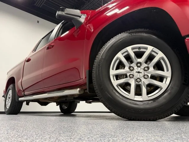 Used 2019 Red Chevrolet RST image 2