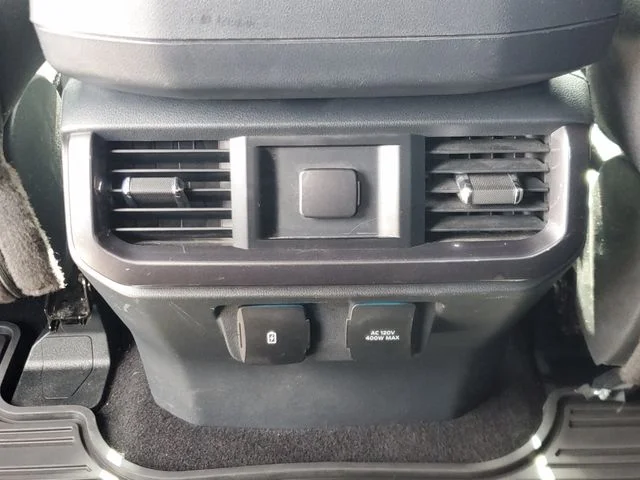 Used 2023 Gray Ford XLT image 13
