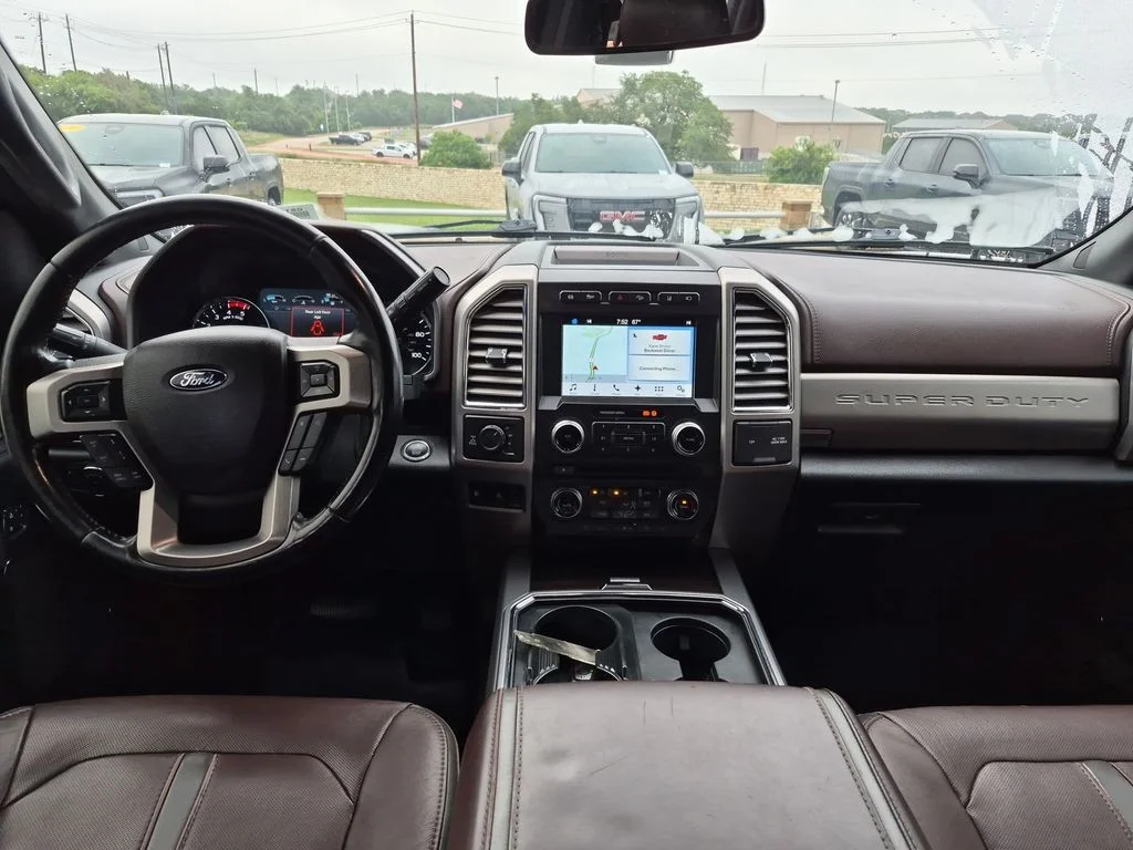 Used 2017 Black Ford Platinum image 32