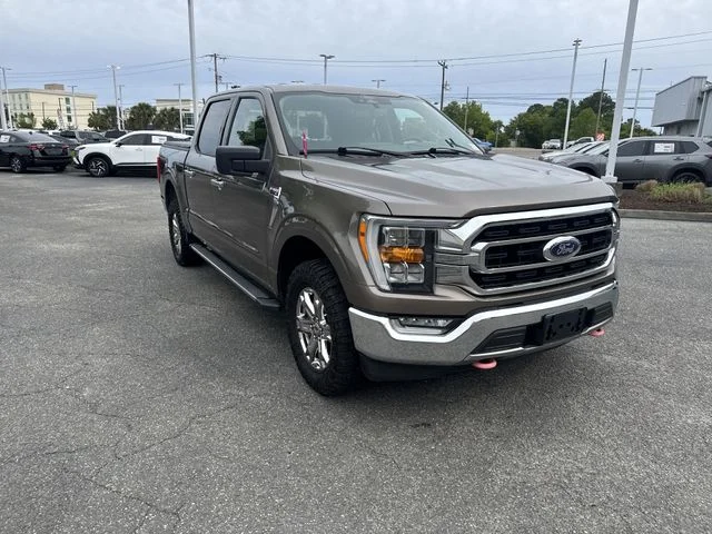 Used 2021 Gray Ford XLT image 3