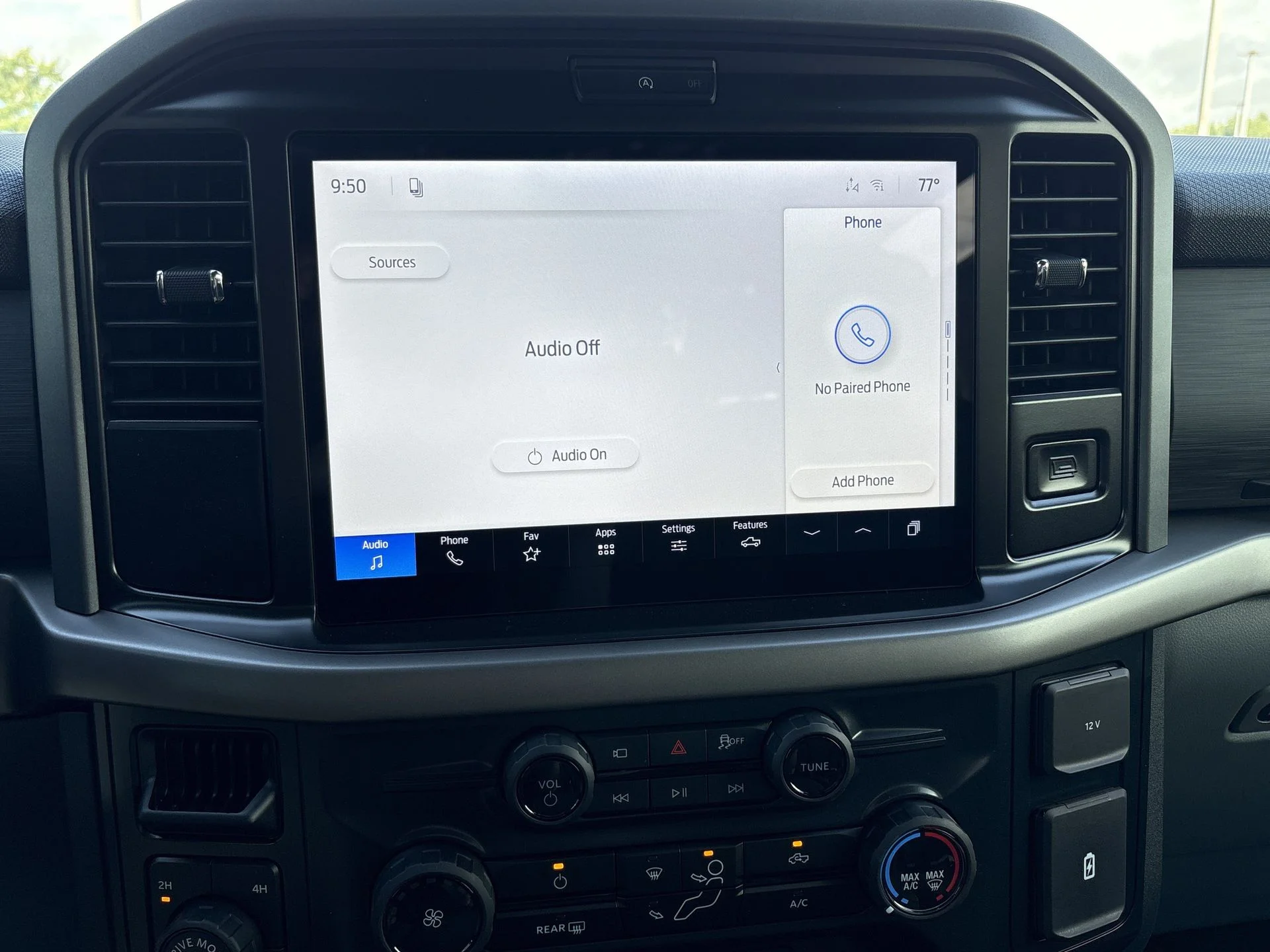 New 2026 Agate Black Metallic Ford XLT image 4