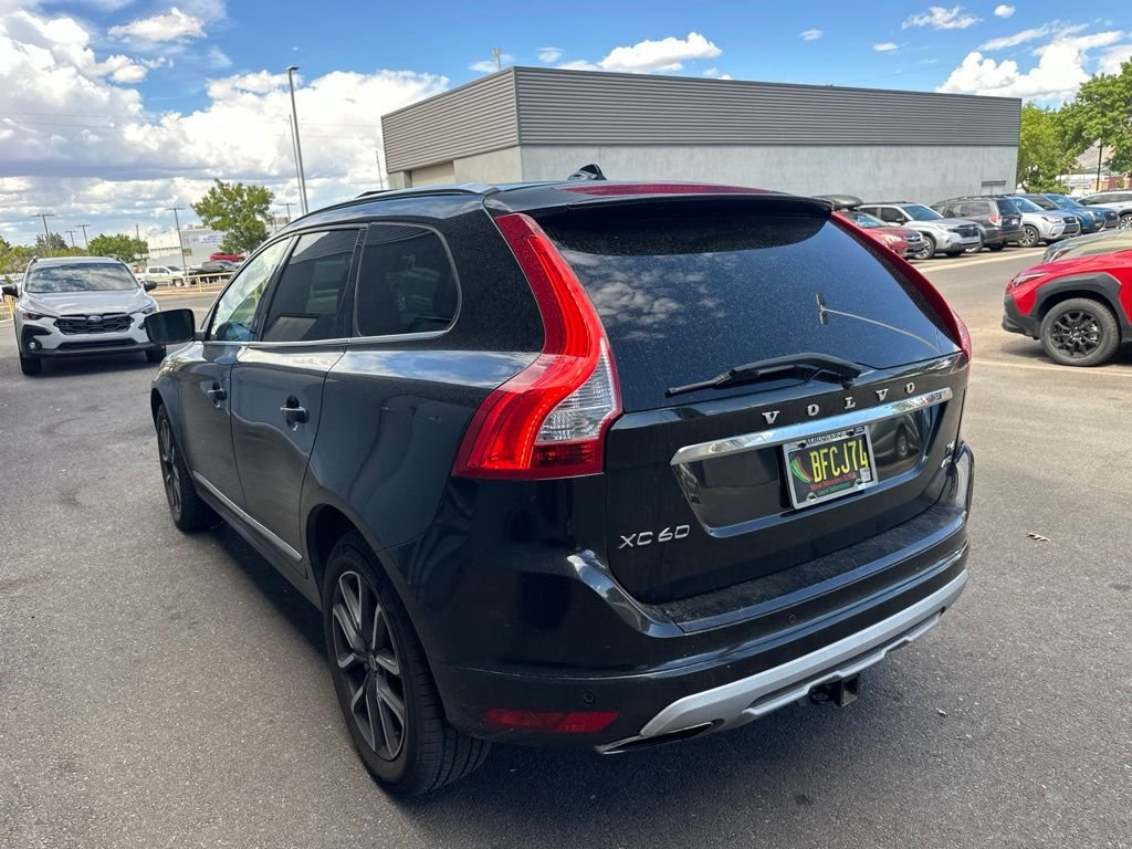 Used 2017 Black Volvo T6 Dynamic image 11