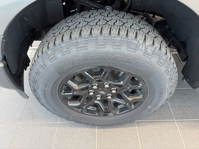 New 2026 Carbonized Gray Metallic Ford XLT image 6