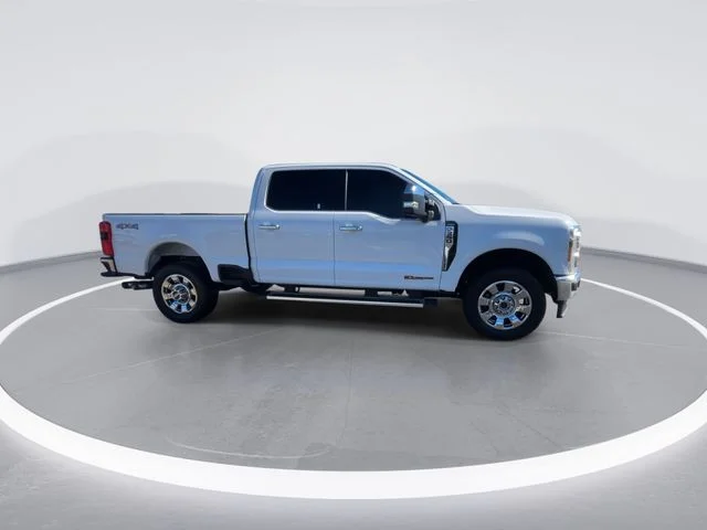 Used 2024 White Ford Lariat image 2