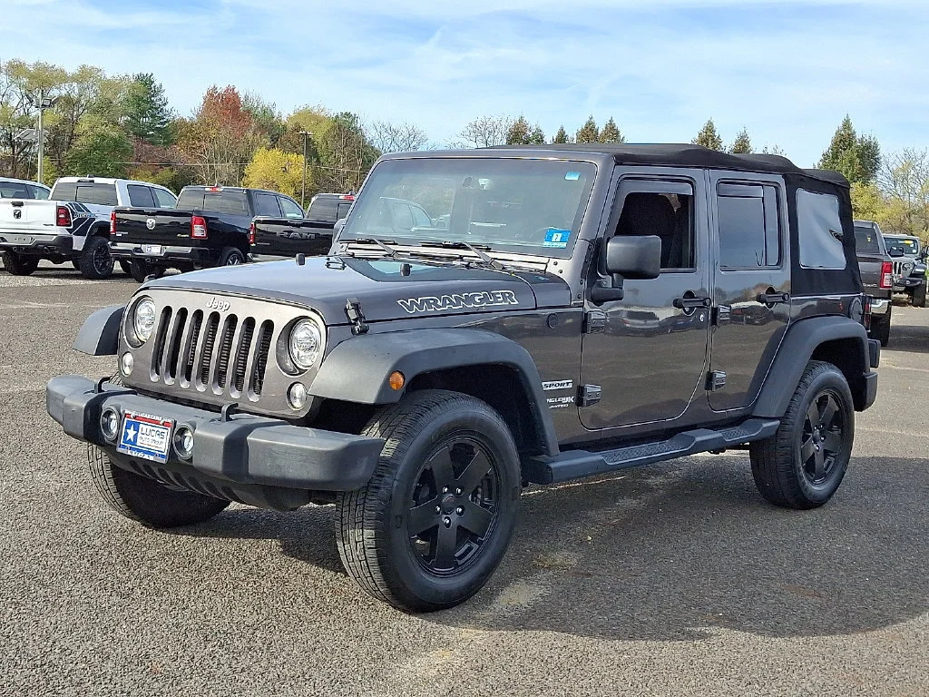 Used 2018 Gray Jeep Sport S 4x4 image 6