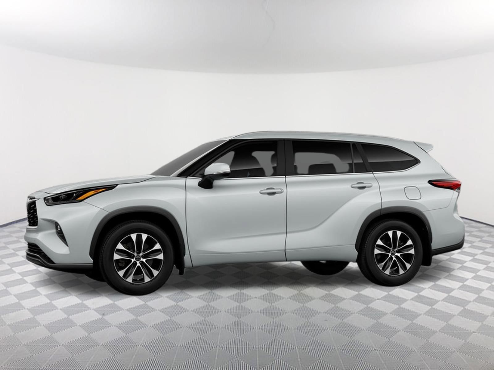 New 2026 Wind Chill Pearl Toyota XLE image 3