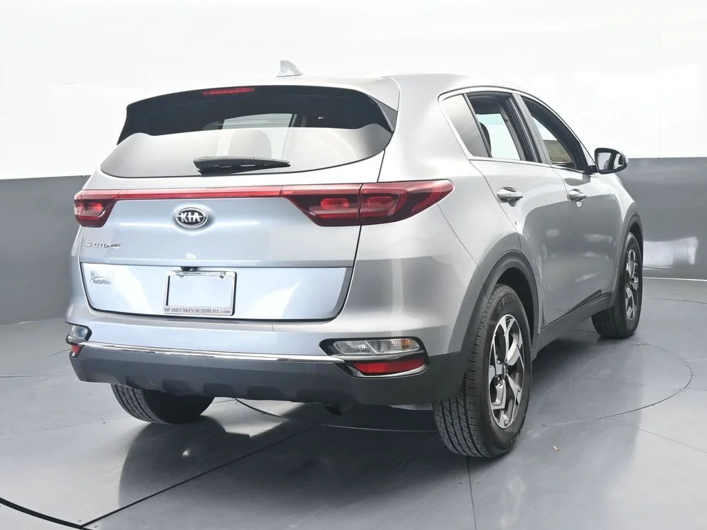 Used 2022 Steel Gray Kia LX image 5