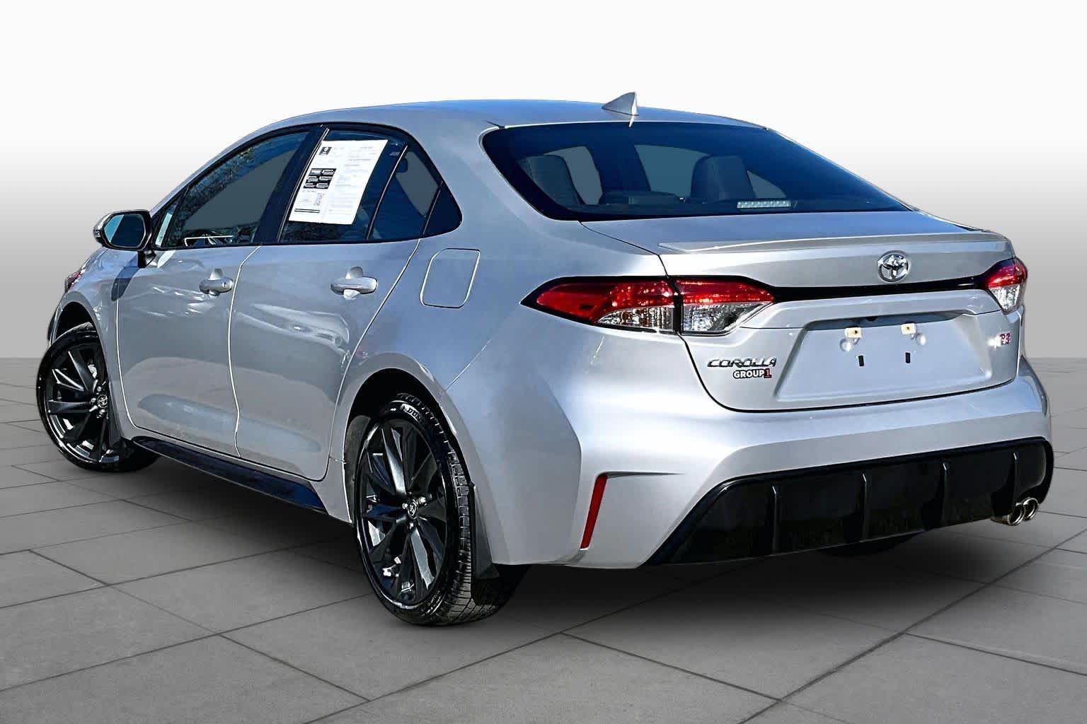 Used 2025 Classic Silver Metallic Toyota SE image 12