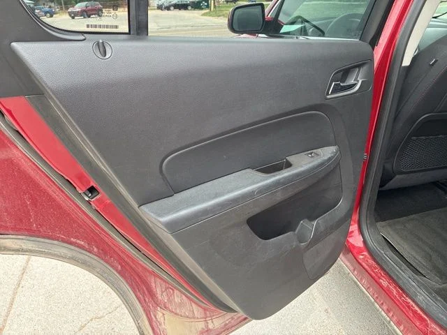 Used 2015 Red Chevrolet LT image 12