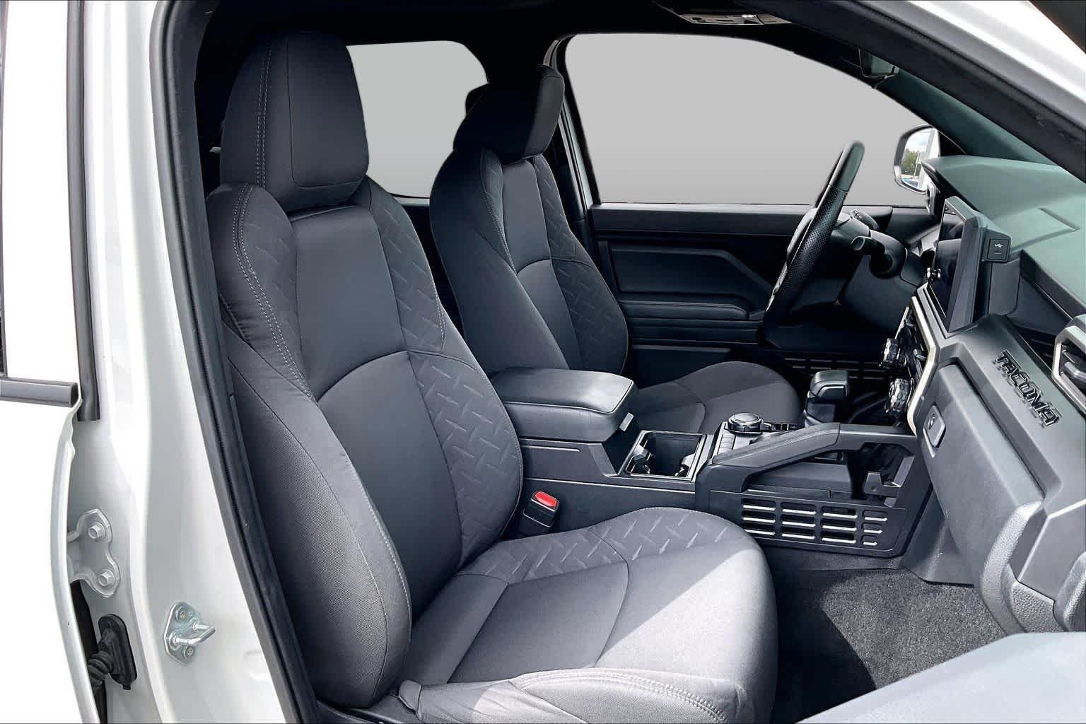 Used 2025 Ice Cap Toyota SR image 9