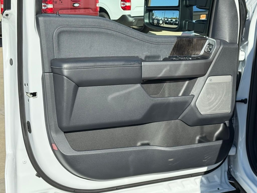 New 2026 Oxford White Ford F-250® Lariat® image 14
