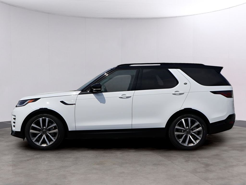 New 2026 Fuji White Land Rover Dynamic SE image 4