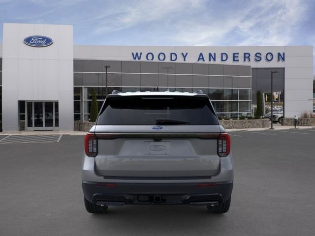 New 2026 Carbonized Gray Metallic Ford ST-Line image 5
