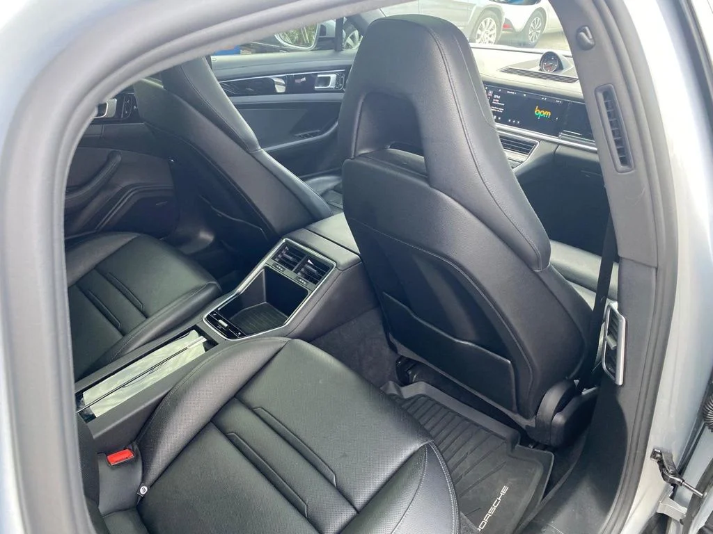 Used 2018 Silver Porsche 4 image 15