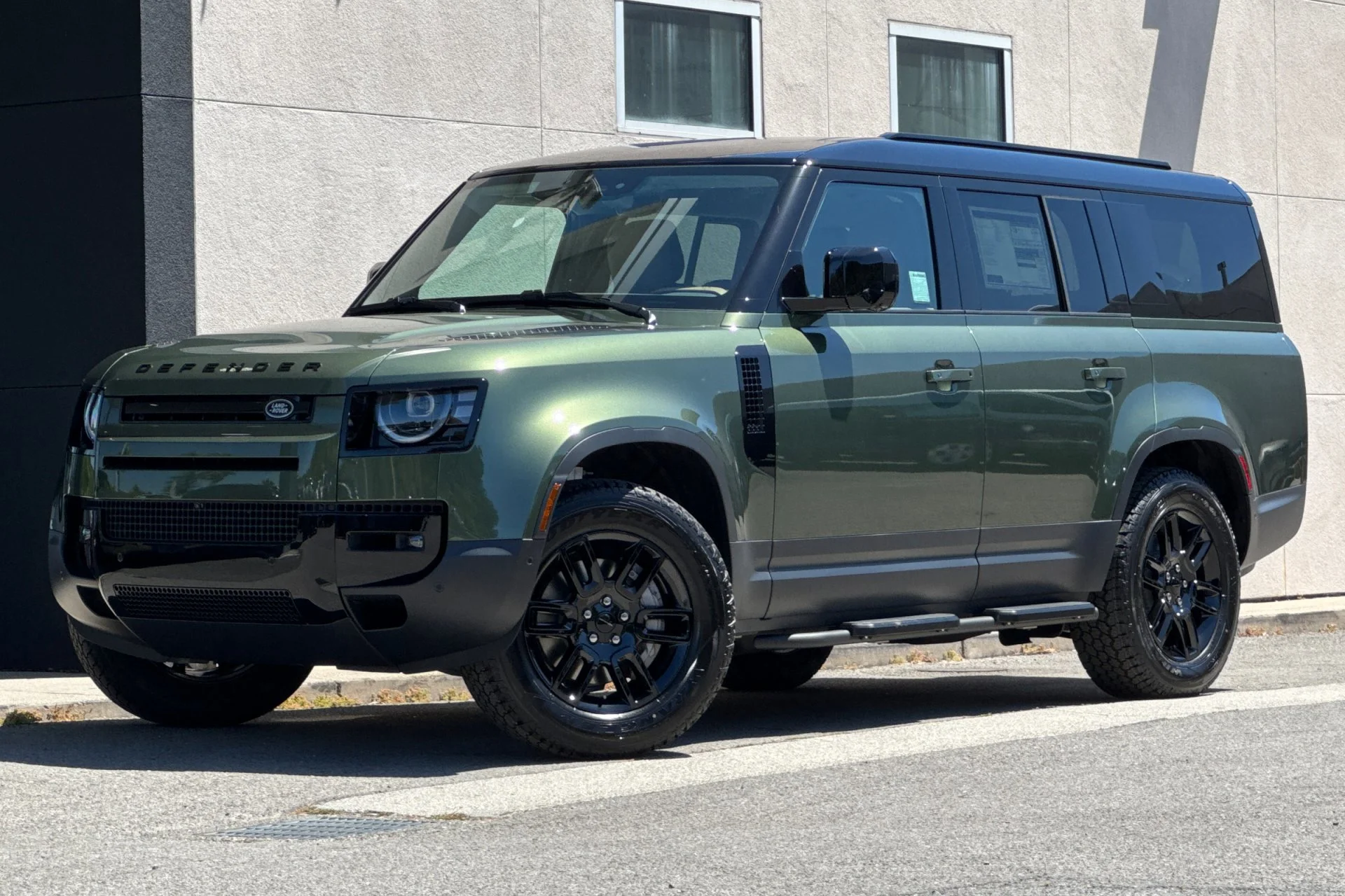 2026 Land Rover Defender 130 S P300's photo