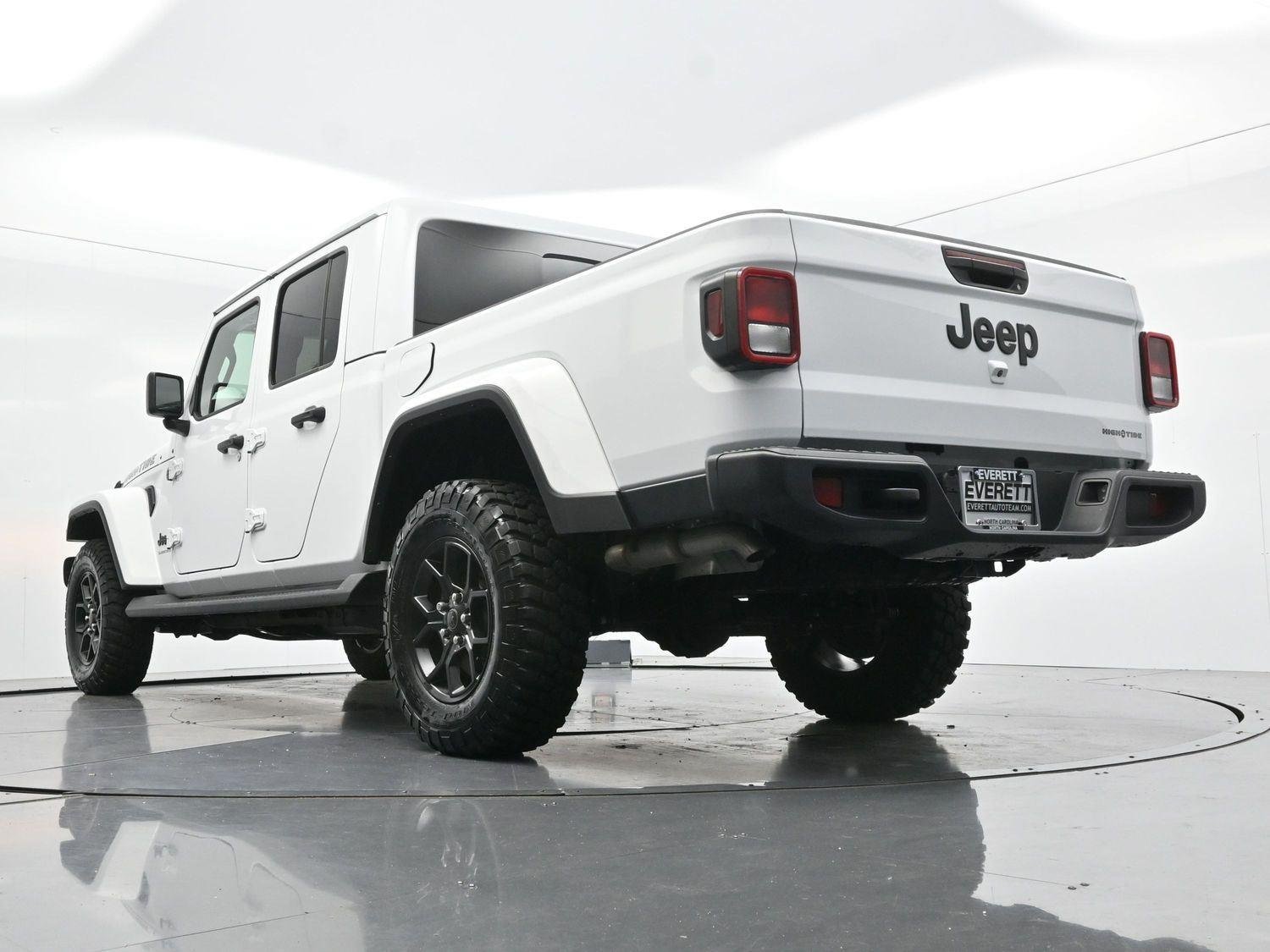 Used 2025 White Jeep High Tide image 42