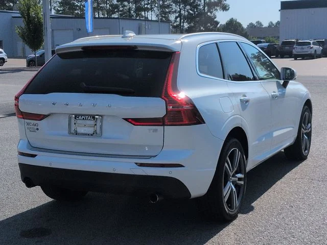 Used 2021 White Volvo T5 Momentum image 3